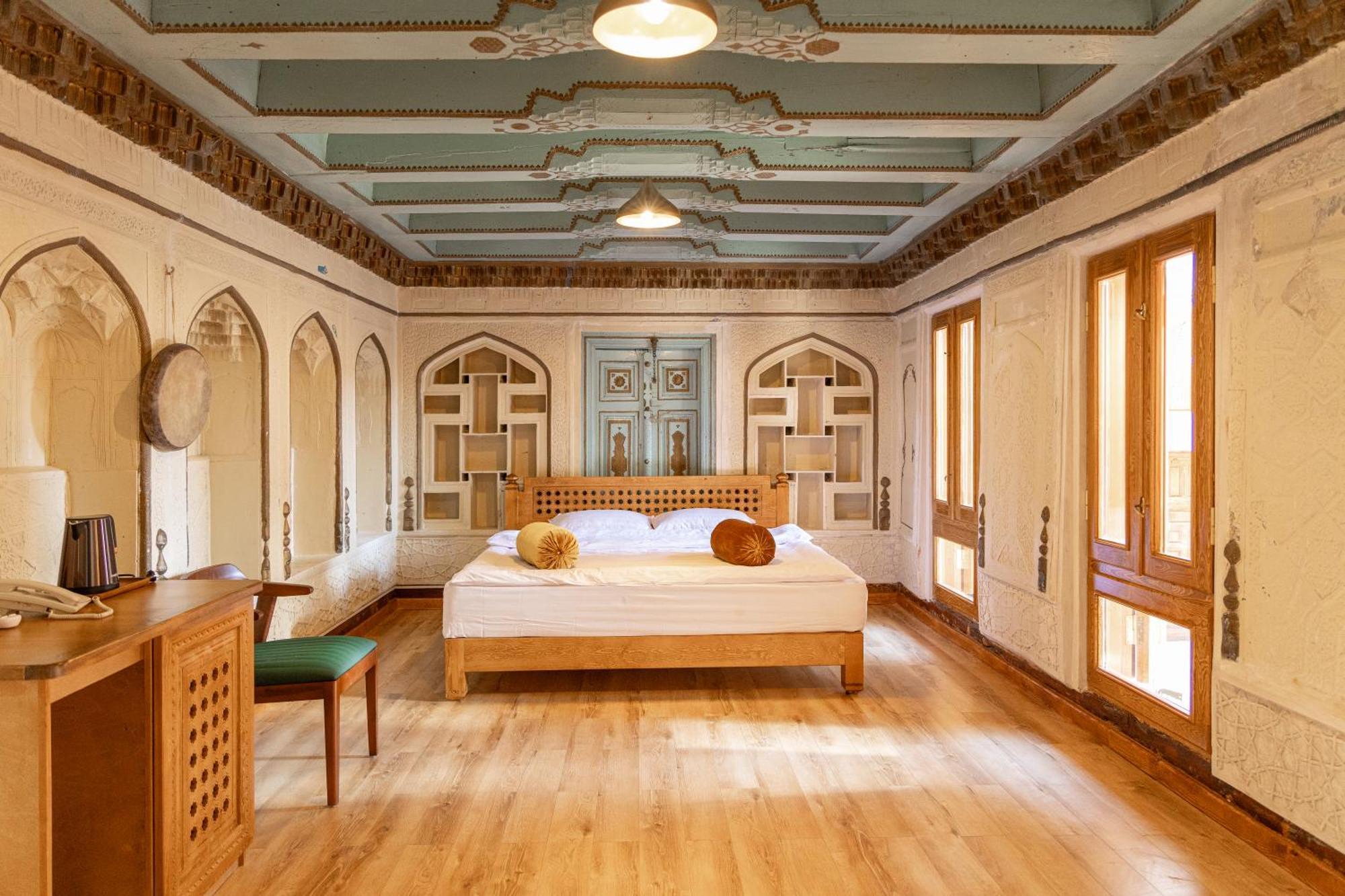 Duston Boutique XIX Century Rooms Bukhara Exterior photo