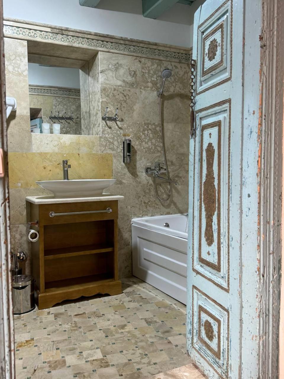 Duston Boutique XIX Century Rooms Bukhara Exterior photo